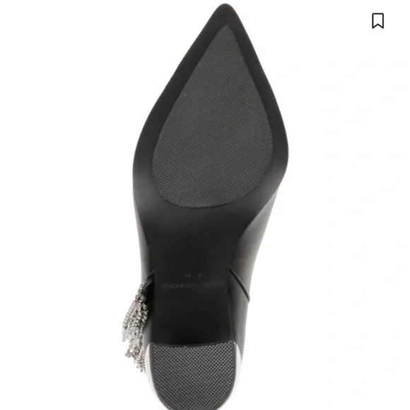 NEW DANIEL DIAMOND Elegant Black Heeled Boots with Silver Chain Detail - Picture 4 of 7